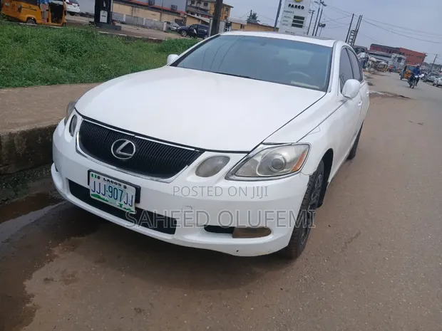 Lexus GS 300 Automatic 2006 Fari - 1