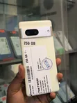 Google Pixel 7 256GB Yellow - 1