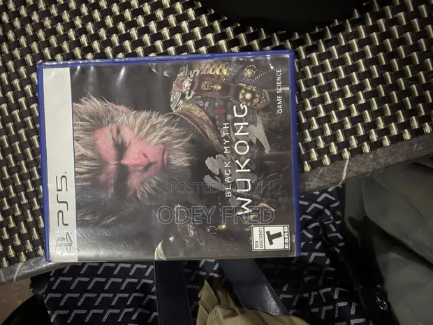 PS5 Disc Edition - Used - 1