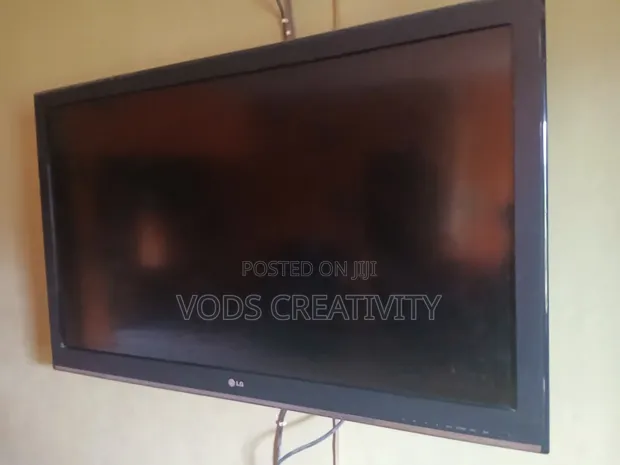LG 32-Inch LED TV - 1