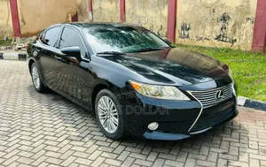 2013 Lexus ES 350 FWD Sedan - Black