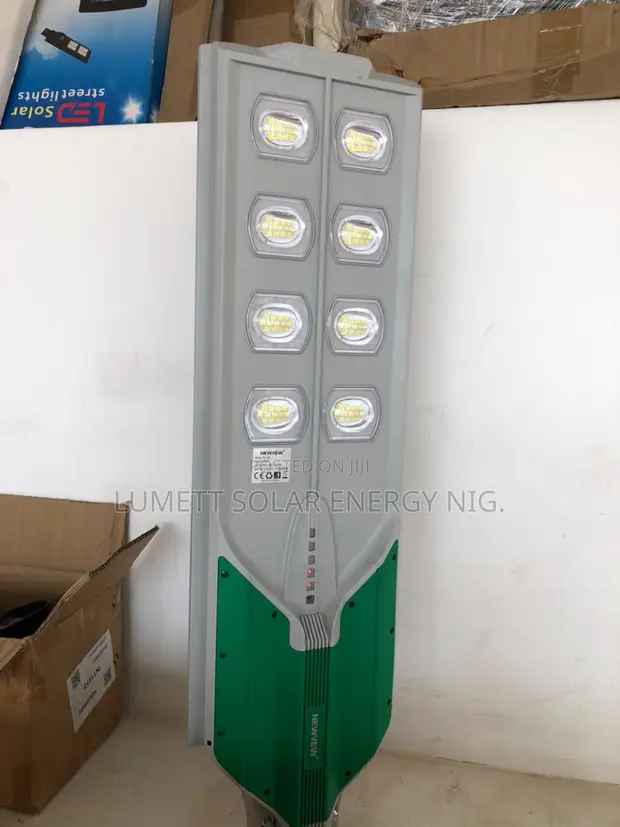 300W Solar LED Roadside Lighting System - 1