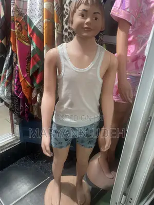 Mannequin da aka yi amfani da shi don Boutique