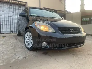Toyota Matrix Hatchback AWD ta 2005