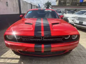 2017 Dodge Challenger Premium Edition