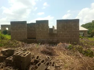 Landed Property: 2 Bed at Lintel Level, Oluwole Estate