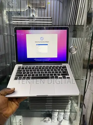 Apple MacBook Pro 2015 13" 8GB RAM, 256GB SSD