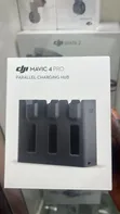 DJI Mavic 3 Pro Parallel Charging Hub - 1