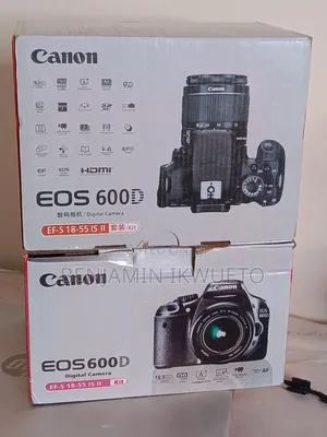 Canon 600D DSLR Camera da 18-55mm Lens (Open Box)