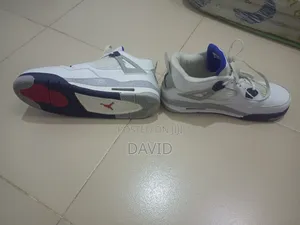 Air Jordan Takalma na Maza masu Salo - Girman 44.5
