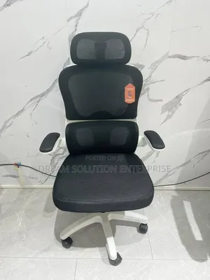 Ingantacciyar Ofishin Swivel Chair Mai Bayan Raga