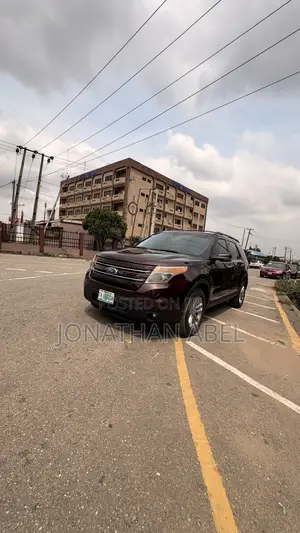 Ford Explorer 2013 Burgundy