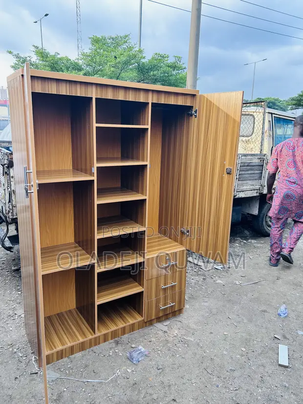 Home Interiors Wardrobe 4x6ft - 1