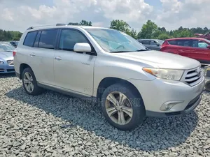 Toyota Highlander Limited 2012 Silver