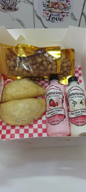Meat Pies, Fish Pies & Combo - Cakes