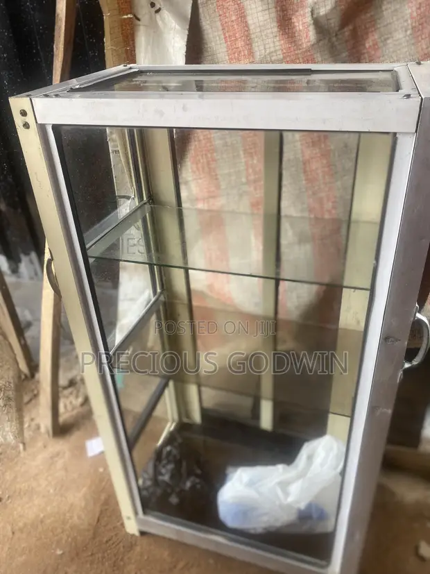 Show Glass - 1