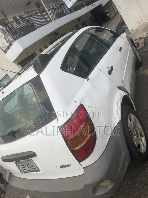 Pontiac Vibe 2003 Automatic Hatchback - 1