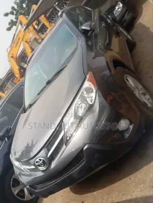 Toyota RAV4 XLE 2014 Baki