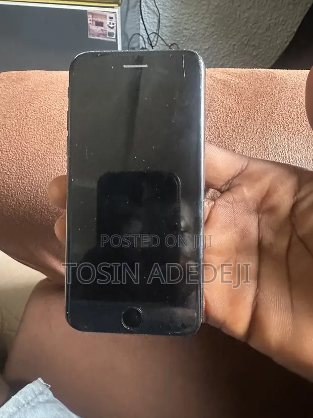 Apple iPhone 7 32GB Baki - 1