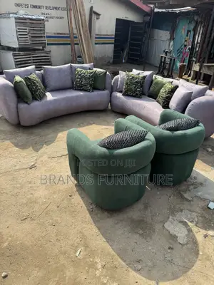 Beautiful 8-Seater Unique Sofa with Pillows