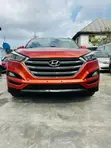 Hyundai Tucson 2017 Orange - 1