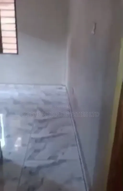 Mini Flat for Rent in Ebute Metta West, Lagos - 1
