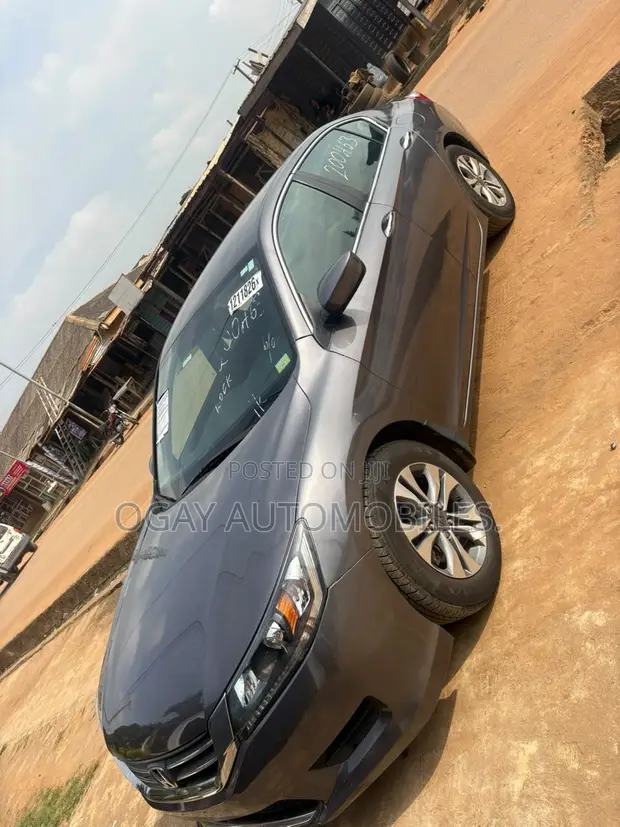 Honda Accord 2014 Grey - 1