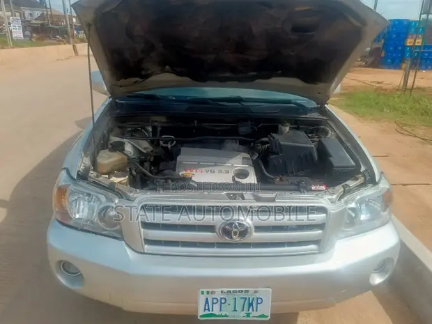 Toyota Highlander 2006 Silver - 1