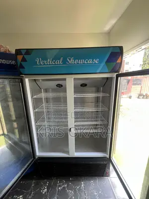 Double Door Vertical Showcase Chiller