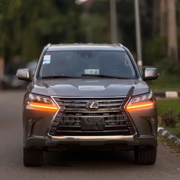 Lexus LX 570 2018 Gray - Nigeria Used - 1