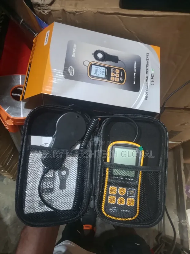Benetech GM1030C Split Type Lux Meter - 1