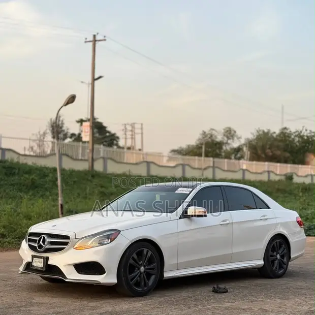 Mercedes-Benz E-Class 2014 White - 1