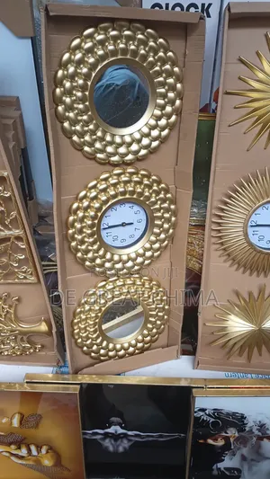 Quality Clock with Mirror Body - Gold
