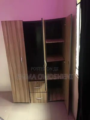 Wardrobe Mai Kofofi 3 Da Aljihu - Brown