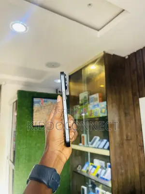 Apple iPhone 15 128GB Baki