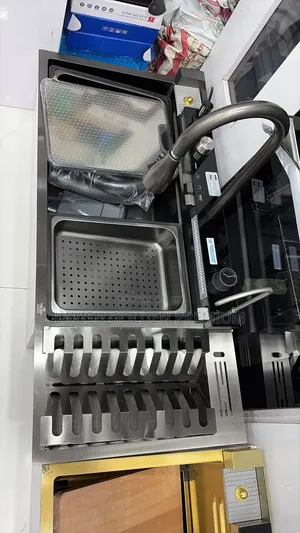 Master Multifunctional Kitchen Sink tare da Dish Rack