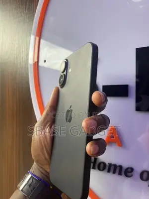 Apple iPhone 16 Plus 256GB Baki