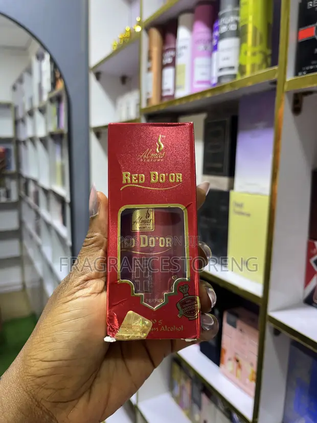 Red Door Mai Shafa Mai Kamshi na Almas - 1