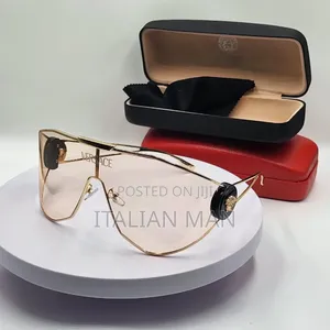 Men's Classic Sunglasses - Brand New