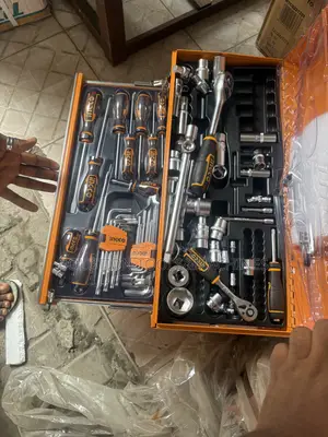 Ingco 132-Piece Tool Chest Set