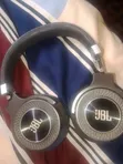 JBL 7700 Kan kunne masu amfani da waya mara igiya - Baƙi - 1