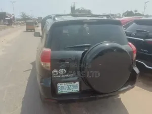 Toyota RAV4 2008 Baki