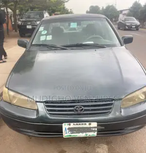 Toyota Camry Automatic 1999 Gray