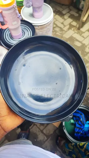 Black Round Food Serving Plate - Ceramic