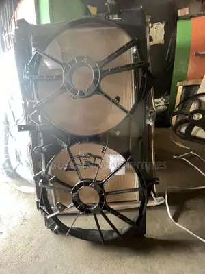Fan Coat na Toyota Camry 2012