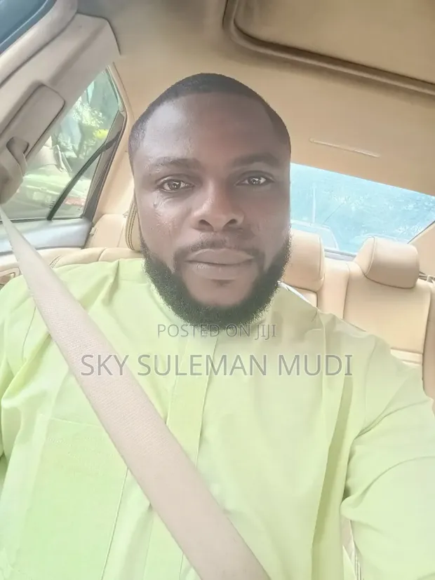 Professional Driver with 12+ Years Experience - 1
