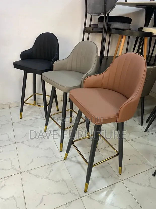 Modern Rotating Bar and Kitchen Stool - 1