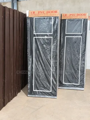 Ingantacciyar Kofar Bandaki ta PVC ta Turkiyya 7ft x 750mm