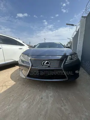 Lexus ES 350 2015 Gray - Foreign Used