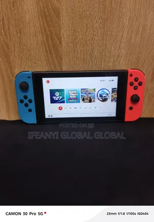Nintendo Switch Game Console (An Yi Amfani Da Shi)